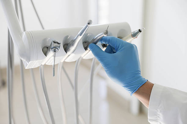 Professional Tooth Extraction technician working in Hagerstown, IN